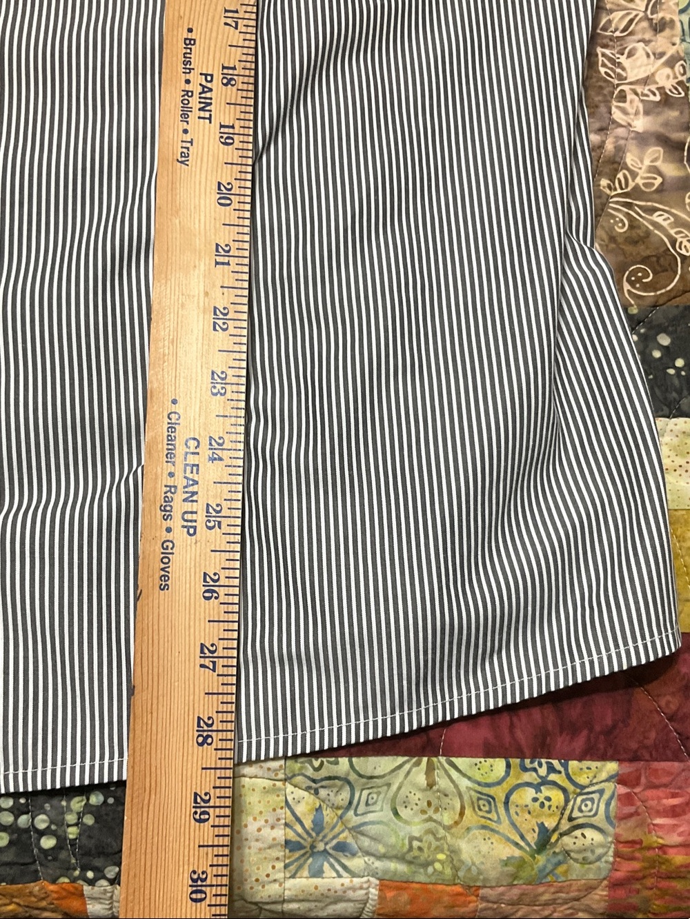 🔥Foxcroft Gray and White Striped Button-Down with Floral Embroidery - Picture 7 of 10